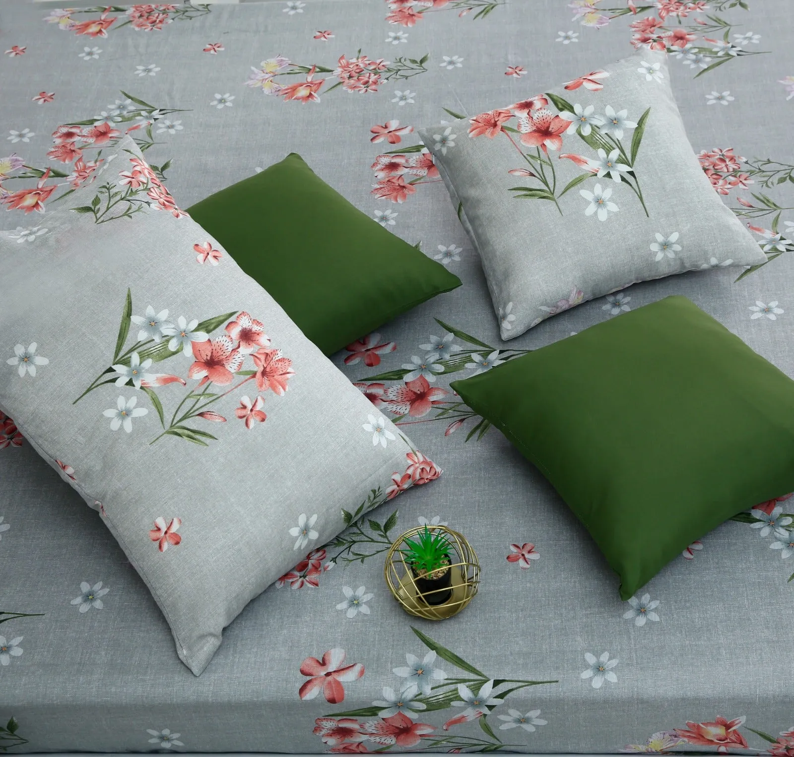 8 PCs Winter Comforter Set- Camellia