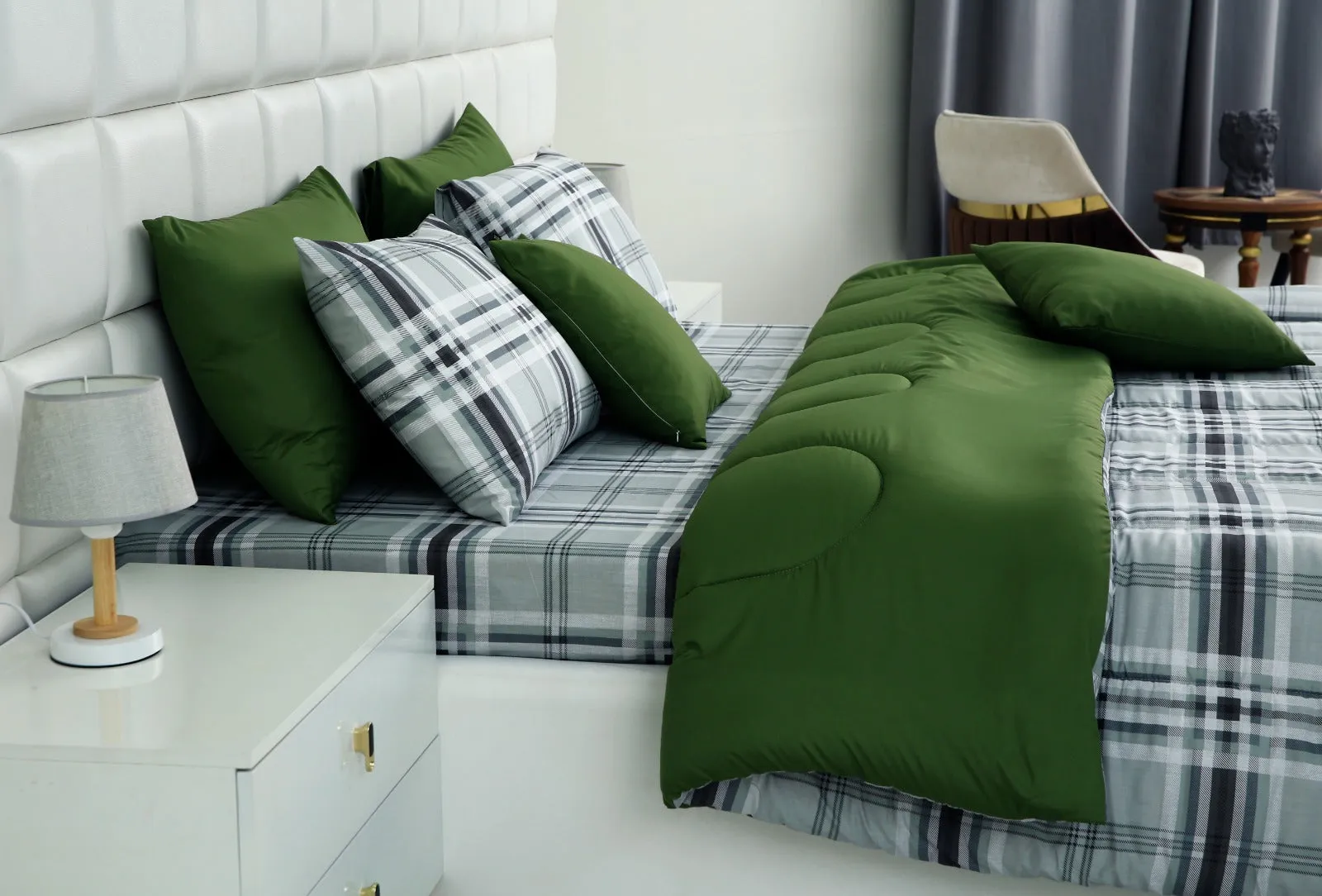 8 PCs Winter Comforter Set-Grey Check