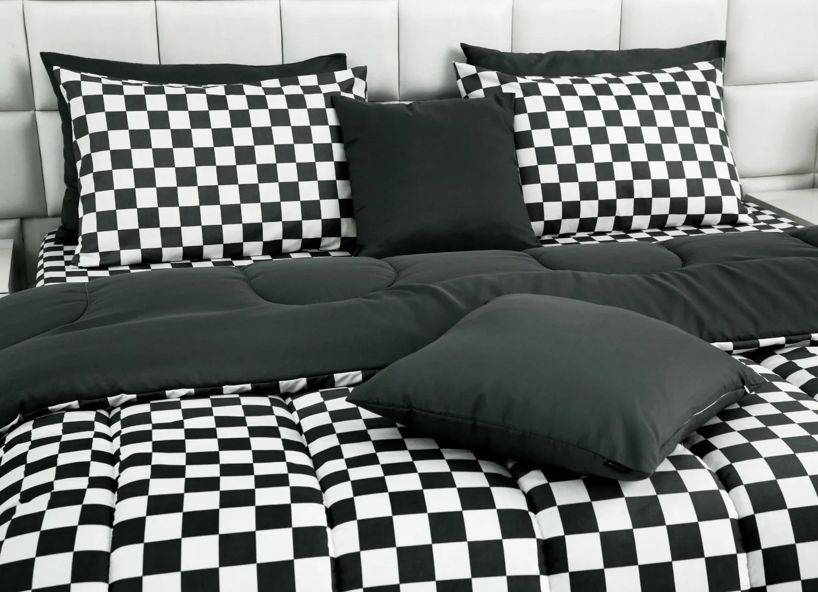 8 PCs Winter Comforter Set-Grey Chess