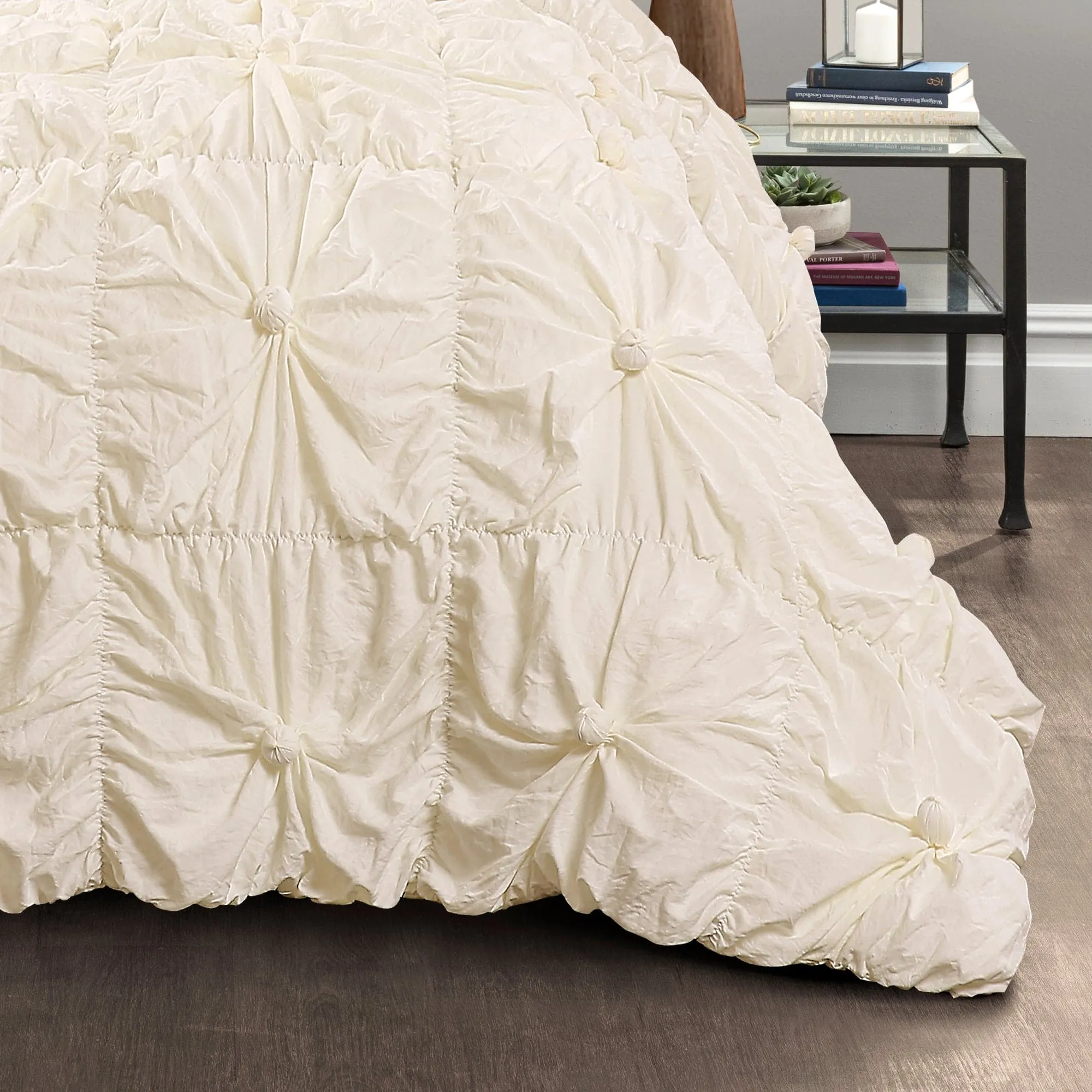 Bella 3 Piece Comforter Set