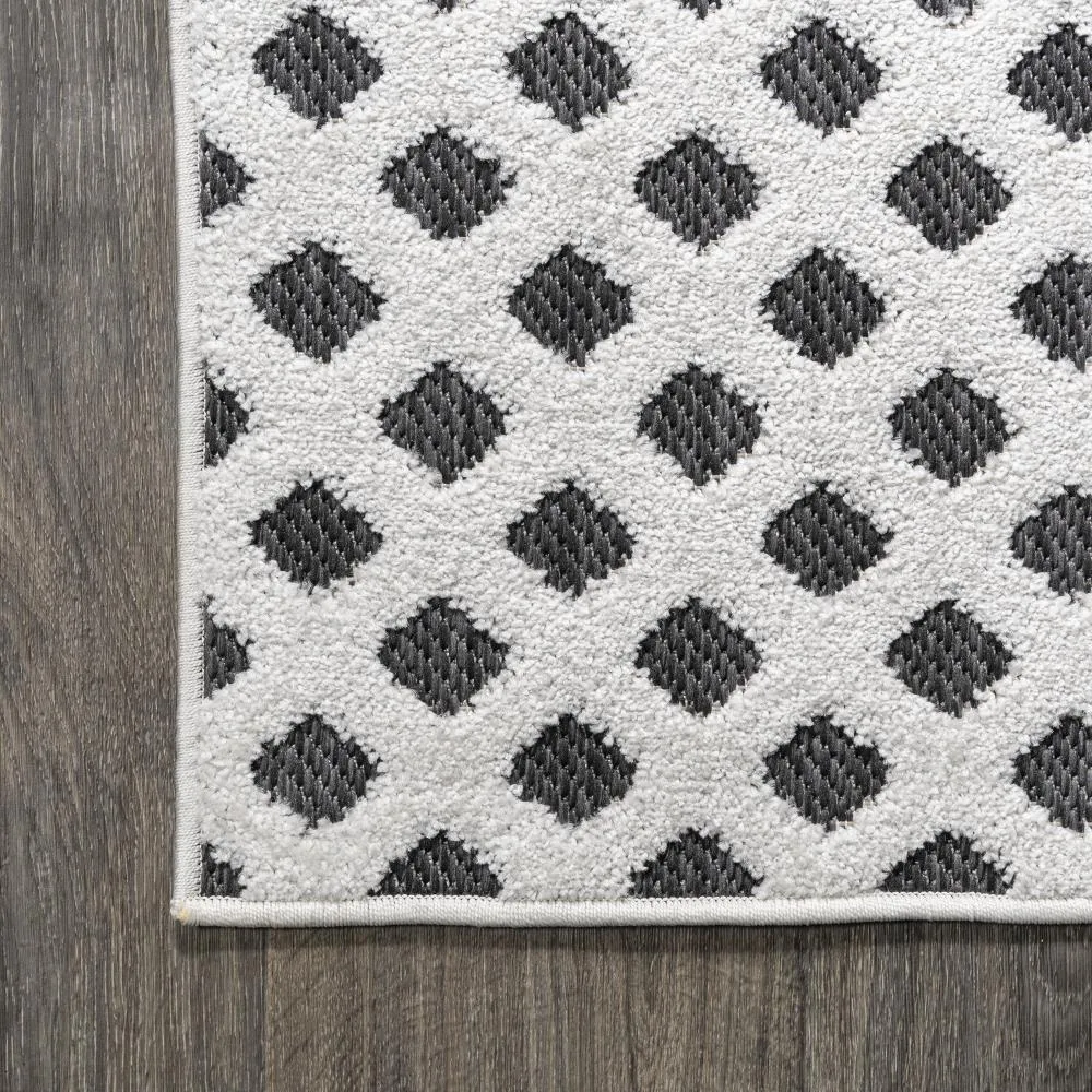 Castelo Rabat High-Low Pile Mini-Diamond Area Rug