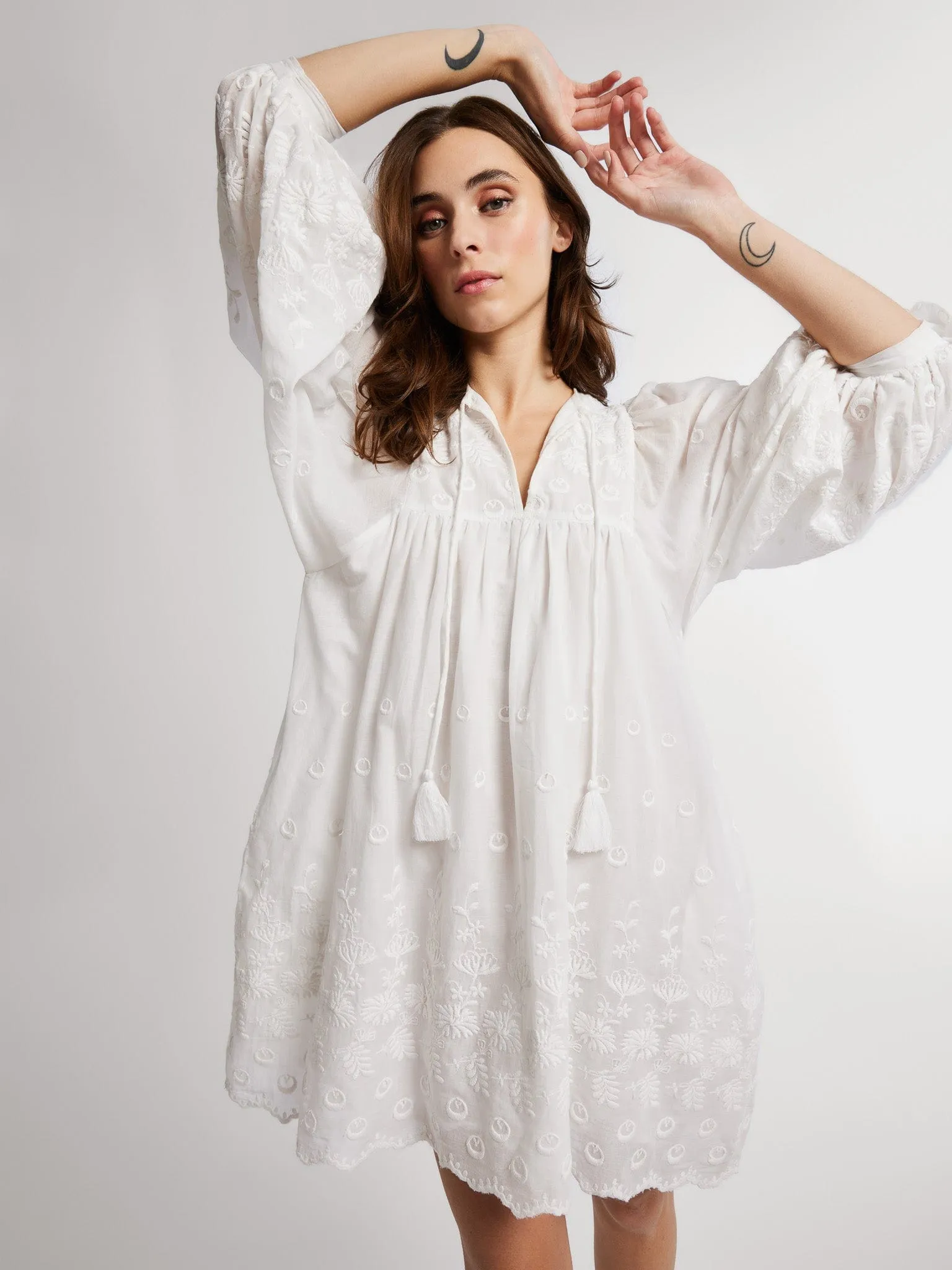 Daisy Dress in White Petal Embroidery