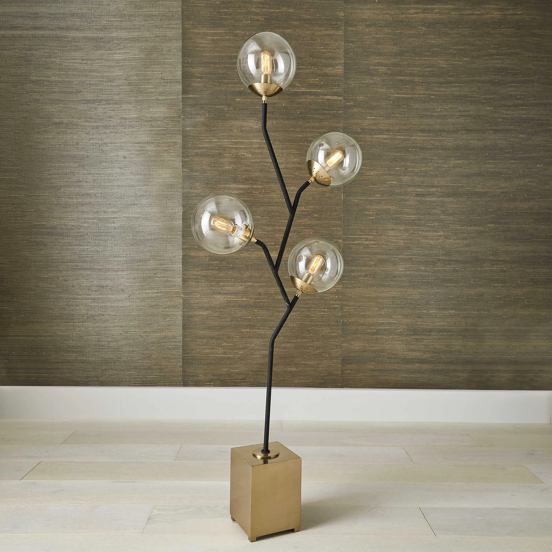 DREVO FLOOR LAMP