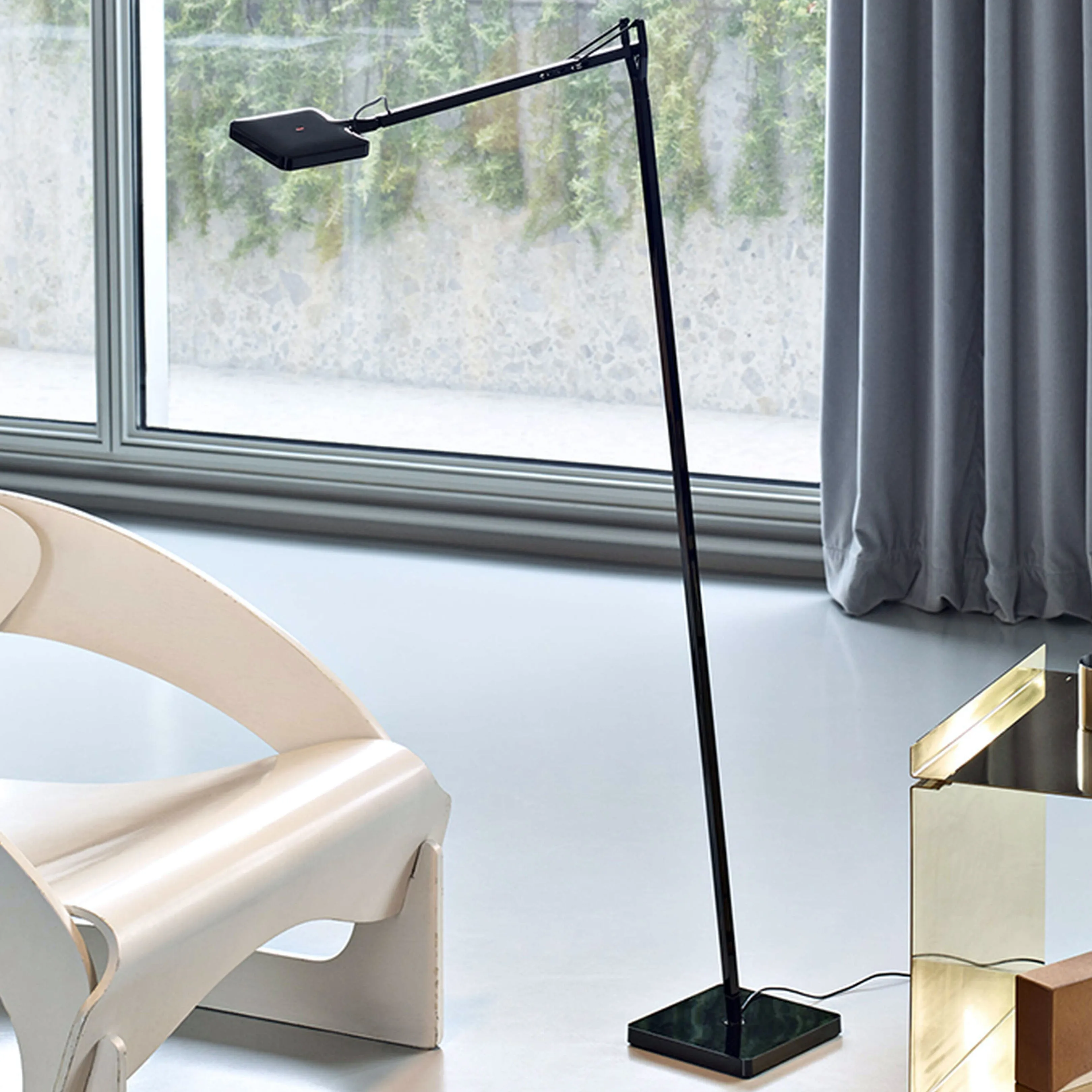 Kelvin LED Floor Lamp