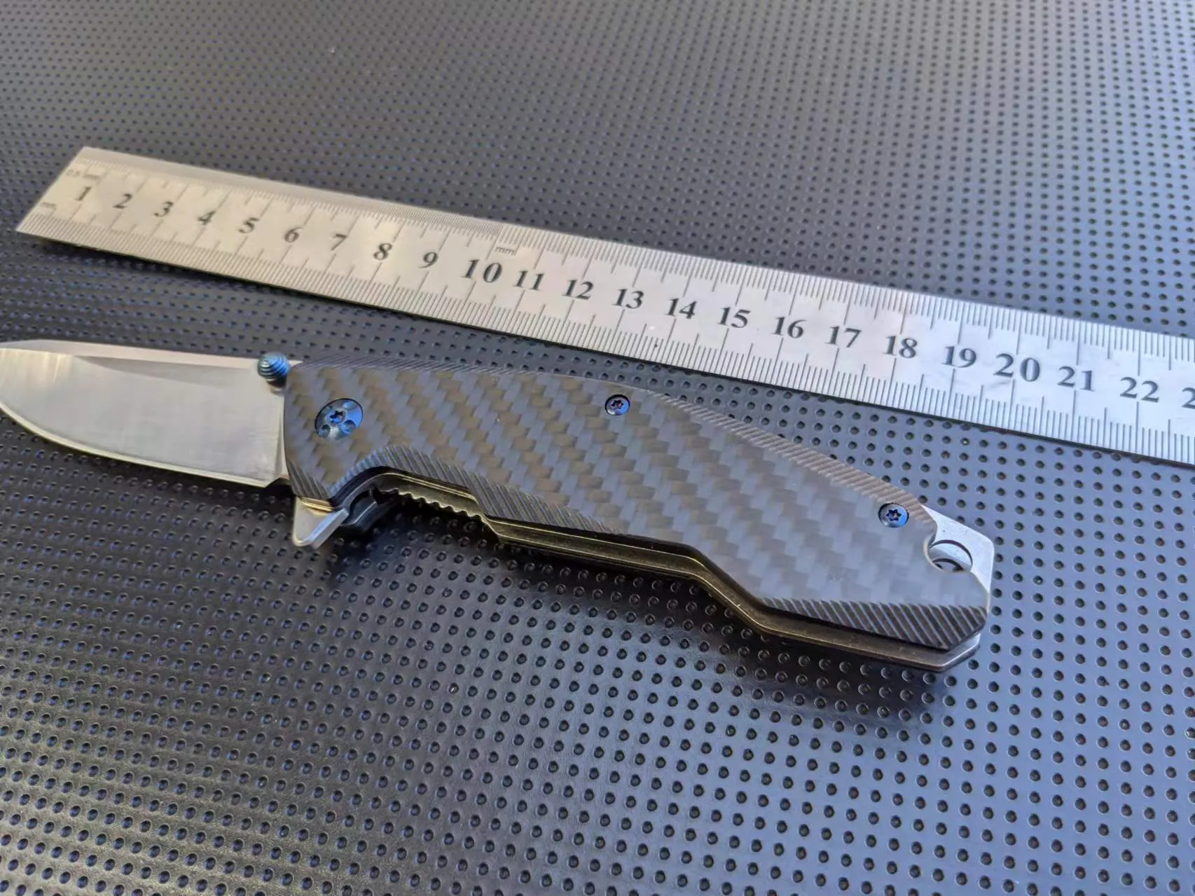 Knife Master Daily Pocket Folding Knife Hunting SUS D2 Carbon Handle