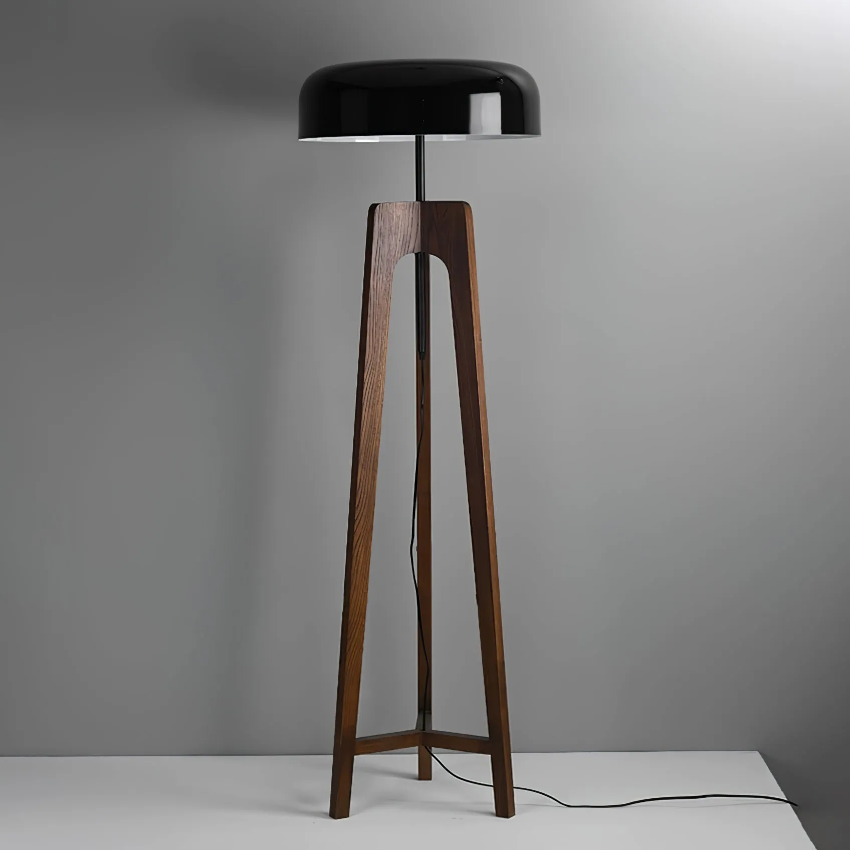 Linea Floor Lamp