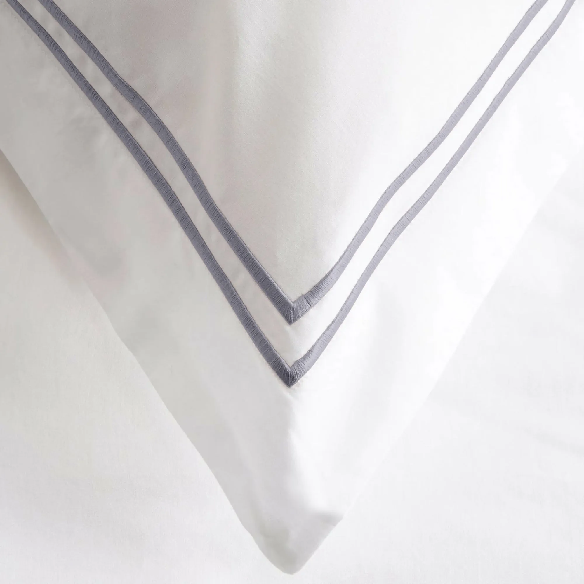 Luxury Bundle | RDS Comforter and Percale Satin Stitching Duvet Set