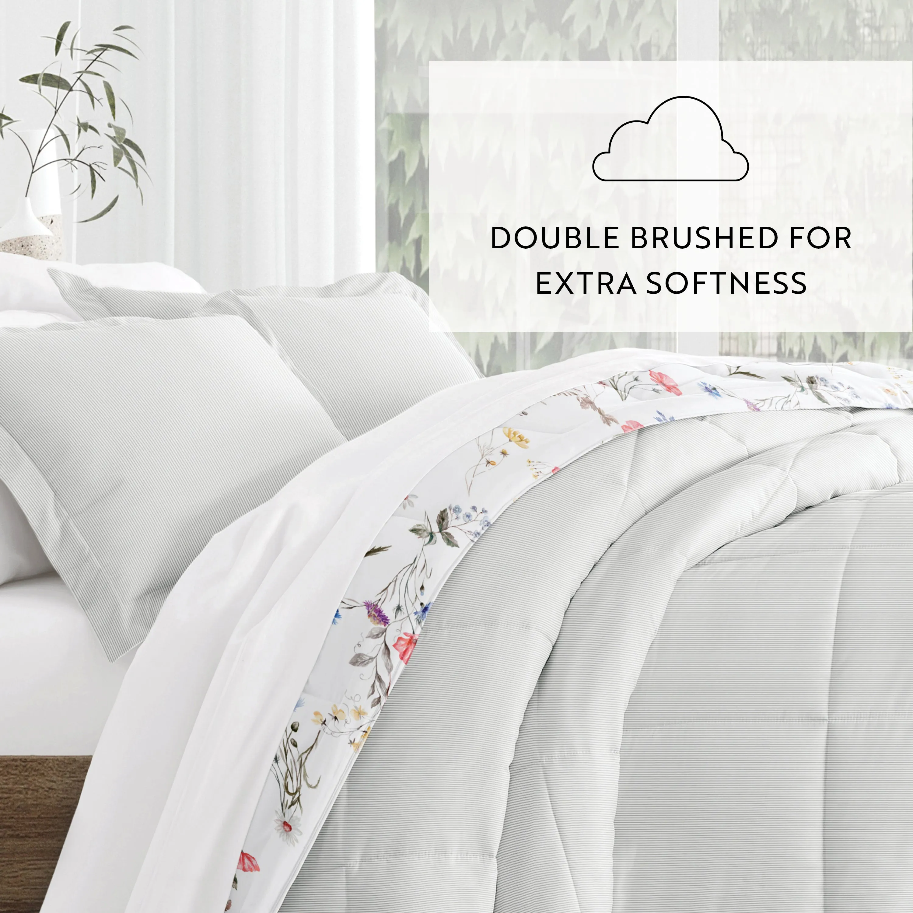 Meadow Floral Reversible Down-Alternative Comforter Set