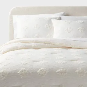 Open Box - Full/Queen Tufted Diamond Crinkle Comforter and Sham Set Ivory - Threshold