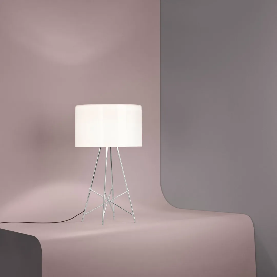 Ray Table Lamp