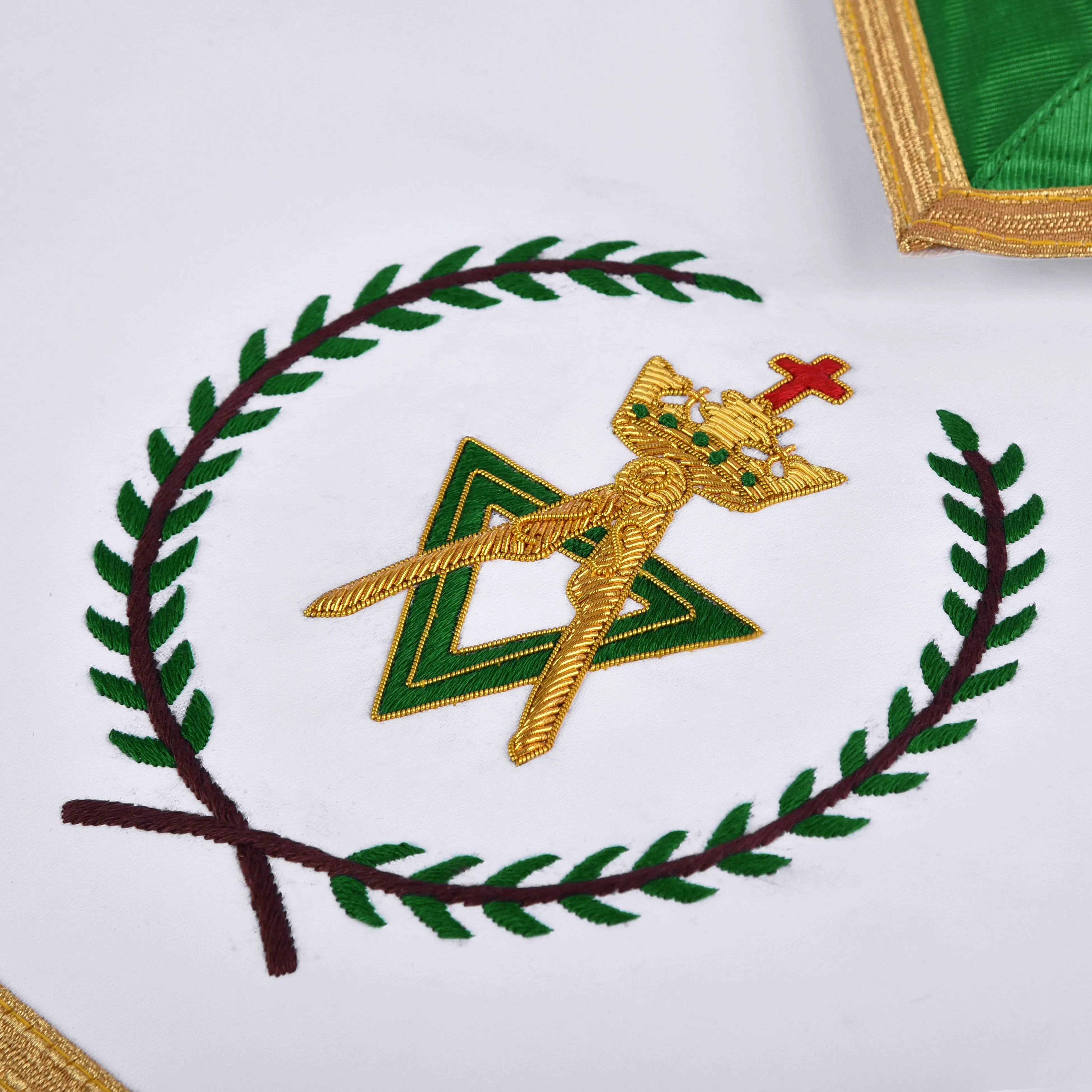 Sovereign Master Allied Masonic Degrees Apron - Green Ribbon With Gold Trim & Fringe